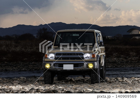 4WD車 4WD車 140909569
