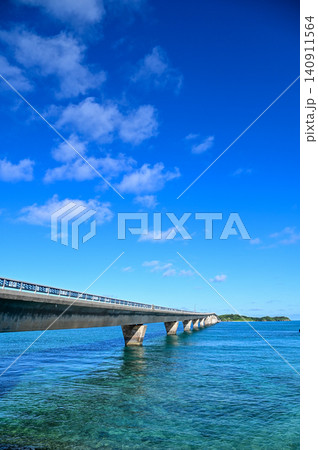 宮古島のとても美しい海の風景 140911564