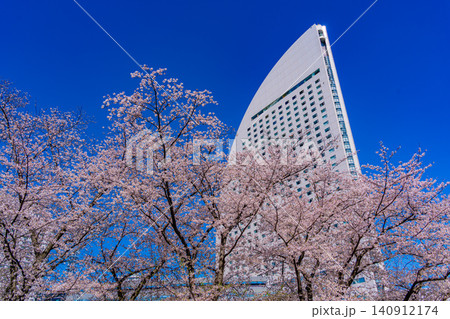 【神奈川県】横浜みなとみらい 満開の桜とインターコンチネンタル ホテル 【神奈川県】横浜みなとみらい 満開の桜とインターコンチネンタル ホテル 140912174