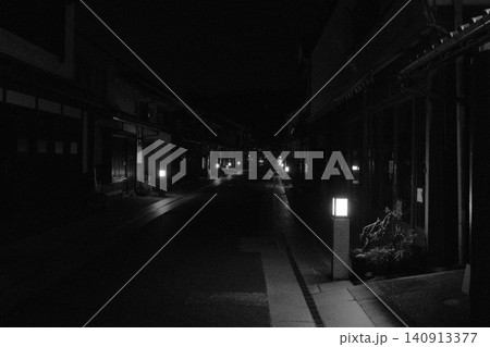 懐かしい昭和の夜道 140913377