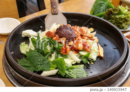 Raw Spicy Korean Chicken Stir Fry Dakgalbi with Vegetables 140915947