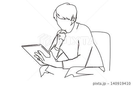 タブレットを見ながら考え込む男性の線画イラスト 140919410
