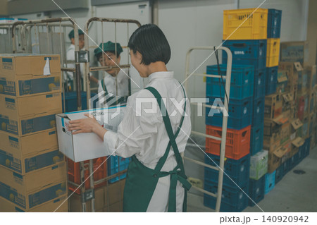 supermarket supermarket 140920942