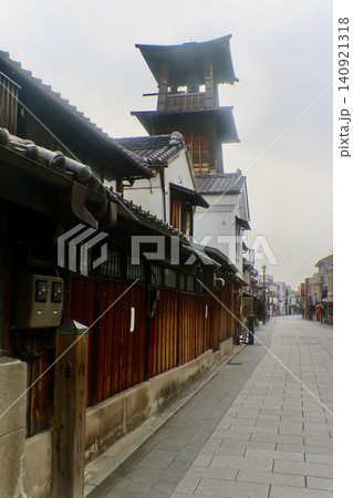 蔵造りの町並み・時の鐘(埼玉県・川越市) 蔵造りの町並み・時の鐘(埼玉県・川越市) 140921318