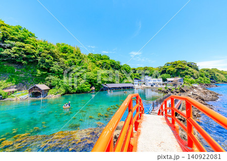初夏の経島　佐渡島　新潟県佐渡市 140922081