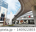 旦過駅付近　北九州モノレールのレールと歩道橋の美しい交差② 140922803