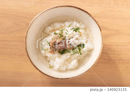 だし茶漬け(マグロなめろう 釜揚げしらす) だし茶漬け(マグロなめろう 釜揚げしらす) 140923135