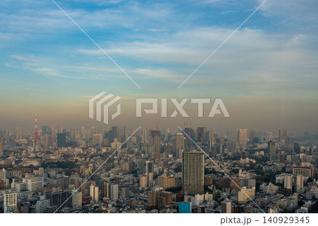 黄砂でかすむ東京の都市風景 黄砂でかすむ東京の都市風景 140929345