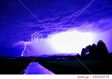 落雷 落雷 140930774