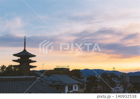 古都京都の夕景 古都京都の夕景 140932538