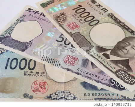 日本のお金　お札 140933735