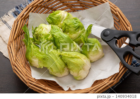 fresh Sichuan Baby Cabbage, Traditional Chinese Leaf Vegetable fresh Sichuan Baby Cabbage, Traditional Chinese Leaf Vegetable 140934018