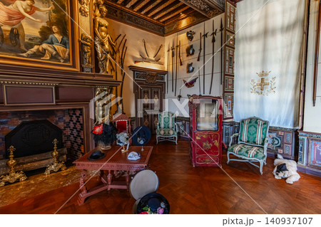 Castle of Cheverny, Loire valley, France Castle of Cheverny, Loire valley, France 140937107