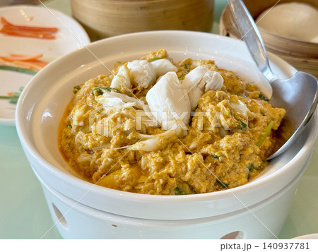Stir Fried Crab Meat With Curry Powder Stir Fried Crab Meat With Curry Powder 140937781