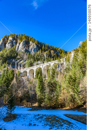 ゼメリング鉄道(世界遺産) クラウゼル・クラウゼ高架橋 オーストリア ゼメリング鉄道(世界遺産) クラウゼル・クラウゼ高架橋 オーストリア 140938076