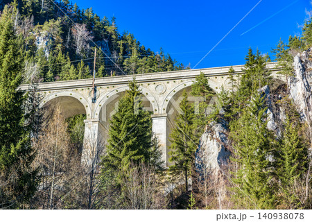ゼメリング鉄道(世界遺産) クラウゼル・クラウゼ高架橋 オーストリア ゼメリング鉄道(世界遺産) クラウゼル・クラウゼ高架橋 オーストリア 140938078