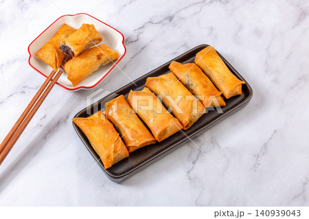 crispy Sweet Red Bean Paste Spring Rolls, Crunchy Deep Fried Asian Dim Sum Dessert crispy Sweet Red Bean Paste Spring Rolls, Crunchy Deep Fried Asian Dim Sum Dessert 140939043