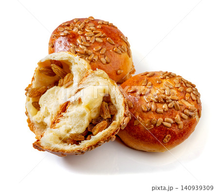 traditional Sweet Xinjiang Naan Bread Stuffed with Raisins and Topped with Seeds traditional Sweet Xinjiang Naan Bread Stuffed with Raisins and Topped with Seeds 140939309