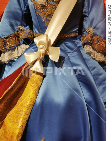 old history clothes 140941292
