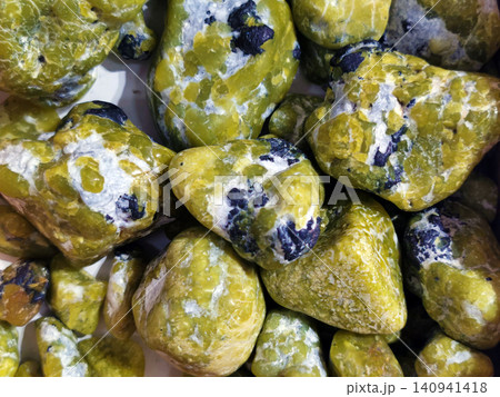 lizardite mineral texture 140941418