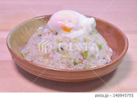 傘雲炒飯 140943755
