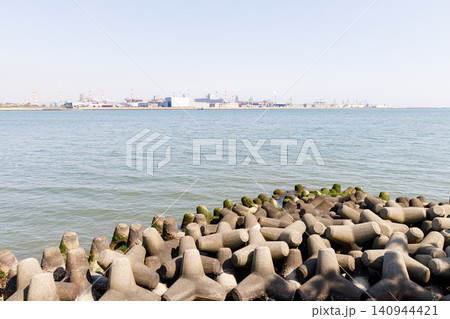 高砂海浜公園から見た加古川と製鉄所 高砂海浜公園から見た加古川と製鉄所 140944421