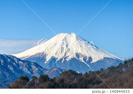 秀麗富嶽十二景・駒橋御前山から望む冬の富士山 140944833