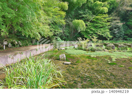 【因伯の名水 本宮の泉】 鳥取県米子市淀江町本宮 【因伯の名水 本宮の泉】 鳥取県米子市淀江町本宮 140946219