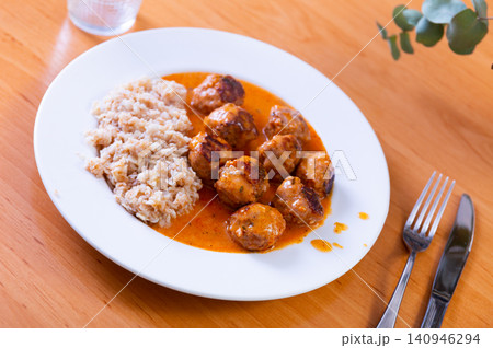 Meatballs albondigas in red gravy with porridge oatmeal Meatballs albondigas in red gravy with porridge oatmeal 140946294
