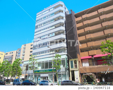 新緑の季節の外苑西通り:広尾・南麻布 都市景観(2026年5月) 新緑の季節の外苑西通り:広尾・南麻布 都市景観(2026年5月) 140947118