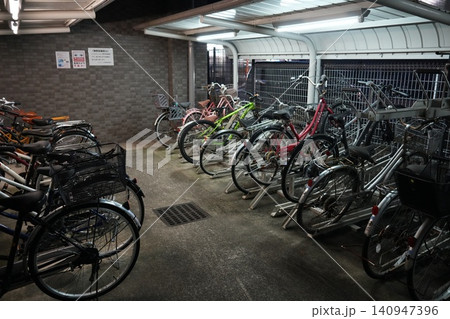 自転車置き場 自転車置き場 140947396