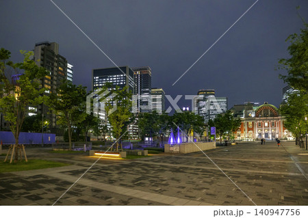 大阪夜景　中之島　大阪市中央公会堂　大阪府大阪市 140947756