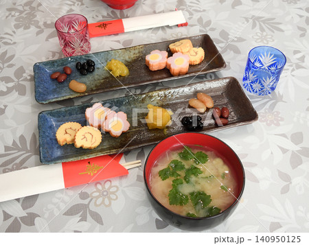 おせち(御節)料理 おせち(御節)料理 140950125