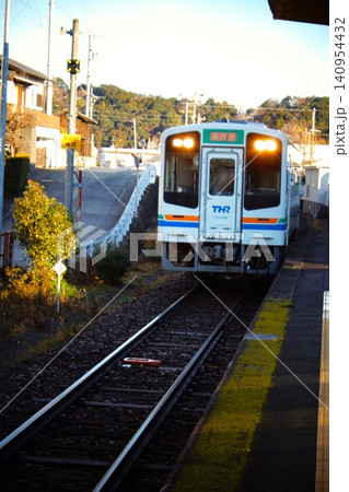 天竜浜名湖鉄道の風景 西鹿島駅(レールバス気動車) 天竜浜名湖鉄道の風景 西鹿島駅(レールバス気動車) 140954432