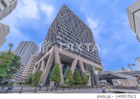 ダイヤゲート池袋、株式会社西武ホールディングス本社ビルの外観とペデストリアンデッキ【東京都豊島区南池 ダイヤゲート池袋、株式会社西武ホールディングス本社ビルの外観とペデストリアンデッキ【東京都豊島区南池 140957621