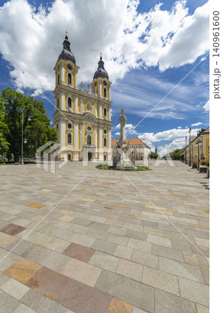 Kalocsa cathedral and holy trinity column in Szentharomsag ter Kalocsa cathedral and holy trinity column in Szentharomsag ter 140961600