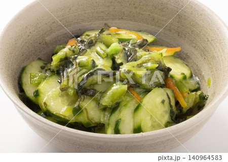 茎わさび 野沢菜こんぶ きゅうり 茎わさび 野沢菜こんぶ きゅうり 140964583