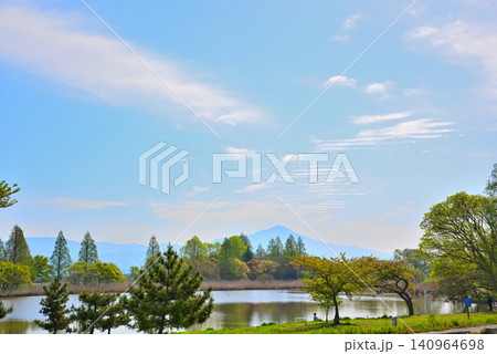 《滋賀県》奥びわスポーツの森から望む伊吹山 《滋賀県》奥びわスポーツの森から望む伊吹山 140964698