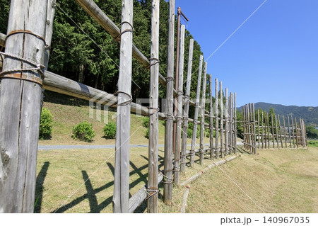 新城市、長篠・設楽原決戦場跡の復元馬防柵 新城市、長篠・設楽原決戦場跡の復元馬防柵 140967035