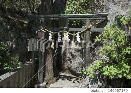 滋賀県の太郎坊宮、阿賀神社の綺麗な風景 滋賀県の太郎坊宮、阿賀神社の綺麗な風景 140967179