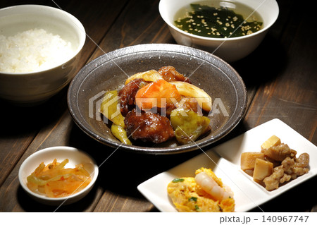 黒酢酢豚定食 黒酢酢豚定食 140967747