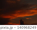 不気味に染まる夕焼け 140968249