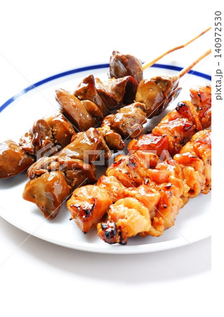 やきとり - 炭火でじっくり焼いた焼き鳥の盛り合わせ(タレ) やきとり - 炭火でじっくり焼いた焼き鳥の盛り合わせ(タレ) 140972530