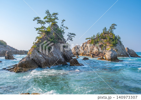 浦富海岸 鴨ケ磯 鳥取県岩美郡岩美町 浦富海岸 鴨ケ磯 鳥取県岩美郡岩美町 140973307