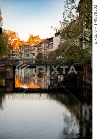 Sunset Golden Illumination Peaceful Water Reflections 140978302