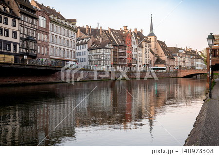 Riverside Facades Mirrored in Water Row of Timbered Riverside Facades Mirrored in Water Row of Timbered 140978308