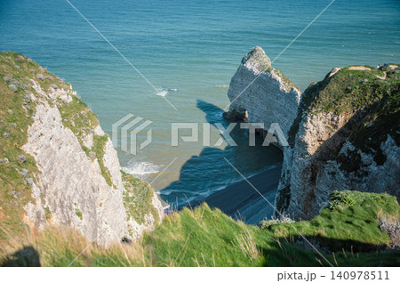 Cliffs and Waters of Etretat Cliffs and Waters of Etretat 140978511
