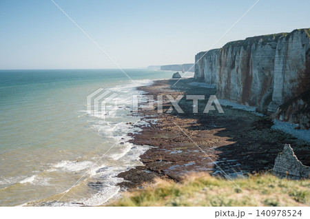 Cliffs and Waters of Etretat Cliffs and Waters of Etretat 140978524