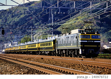 2007年 東海道線を走るEF81114サロンカーなにわ団臨 2007年 東海道線を走るEF81114サロンカーなにわ団臨 140978722
