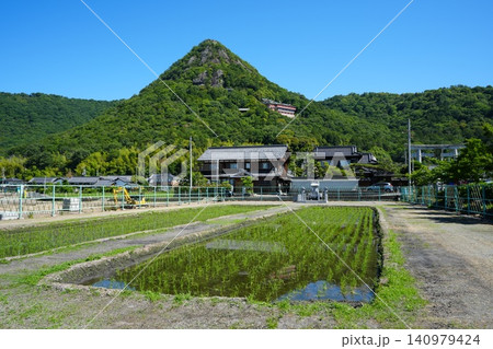 滋賀県の太郎坊宮、阿賀神社の綺麗な風景 滋賀県の太郎坊宮、阿賀神社の綺麗な風景 140979424